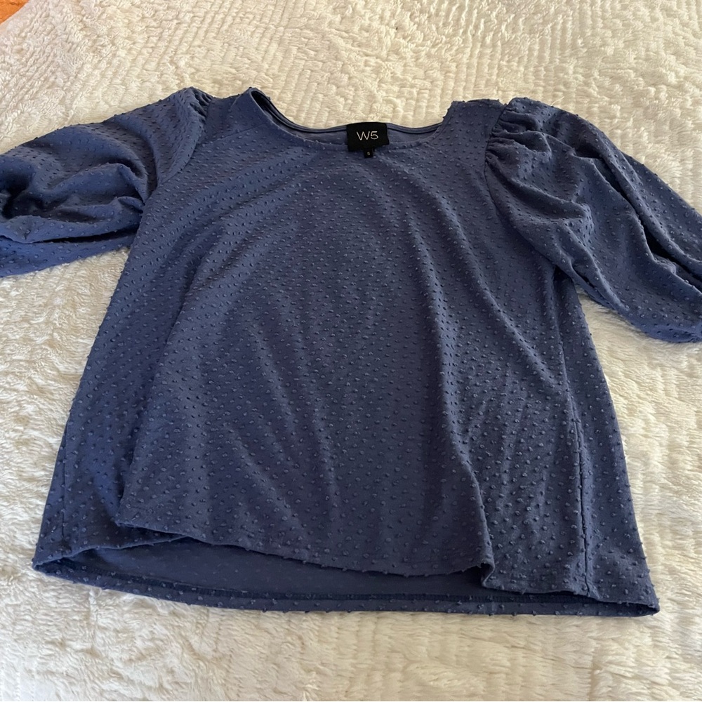 Beautiful blue house with 3/4” sleeves